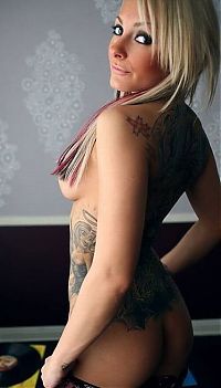 Art & Creativity: tattoo girl