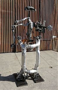 Art & Creativity: BMW robot by Bruce Gray