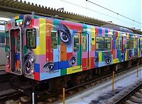 Art & Creativity: street art graffiti on trains