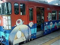 Art & Creativity: street art graffiti on trains