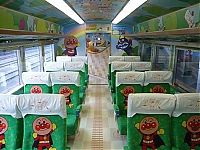Art & Creativity: street art graffiti on trains