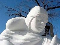 Art & Creativity: snow sculpture