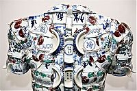 Art & Creativity: Porcelain clothes by Li Xiaofeng