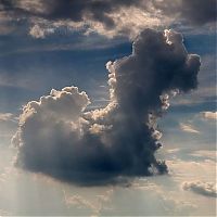 Art & Creativity: clouds formation creates a horse