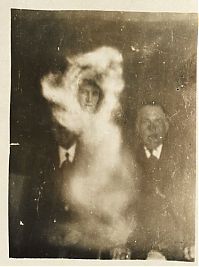 Art & Creativity: History: Spirit photography by William Hope