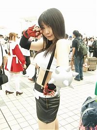 Art & Creativity: cosplay girl wearing tifa lockheart costume