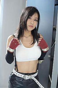 Art & Creativity: cosplay girl wearing tifa lockheart costume