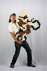 Art & Creativity: 8-Bit wood art by Jeff Swenty