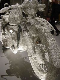 TopRq.com search results: Chicken wire sculptures by Shi Jindian