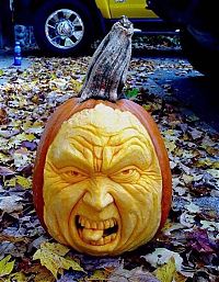 Art & Creativity: Pumpkin carving by Ray Villafane