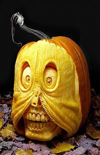 TopRq.com search results: Pumpkin carving by Ray Villafane