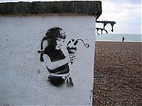 Art & Creativity: Graffiti drawings by Banksy