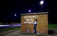 Art & Creativity: Graffiti drawings by Banksy