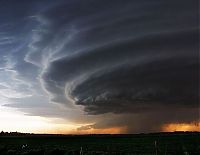 Art & Creativity: Weather phenomena by Mike Hollingshead