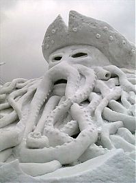 Art & Creativity: snow sculpture