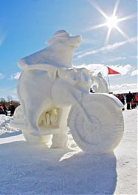 Art & Creativity: snow sculpture