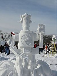 Art & Creativity: snow sculpture