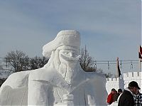 Art & Creativity: snow sculpture