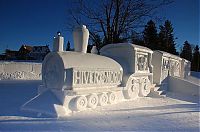 Art & Creativity: snow sculpture