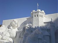 Art & Creativity: snow sculpture