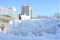 Art & Creativity: snow sculpture