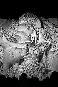 Art & Creativity: snow sculpture