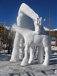 Art & Creativity: snow sculpture