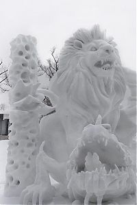 Art & Creativity: snow sculpture