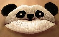 Art & Creativity: lips body art painting