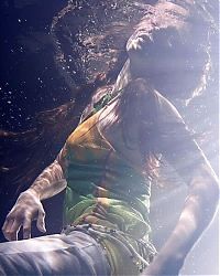 Art & Creativity: underwater girl portrait