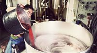 Art & Creativity: Cinemagraph of strawberry beer brewing by Jamie Beck & Kevin Burg