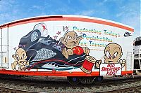 Art & Creativity: train graffiti