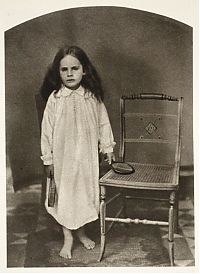 Art & Creativity: History: Children of the past, 19th century, photos by Charles Johnson