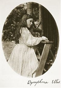 Art & Creativity: History: Children of the past, 19th century, photos by Charles Johnson