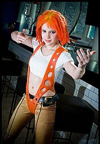 Art & Creativity: girl in leeloo the fifth element costume