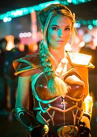 TopRq.com search results: BlizzCon 2011 girl costume