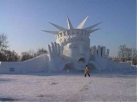 Art & Creativity: snow sculpture