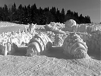 Art & Creativity: snow sculpture