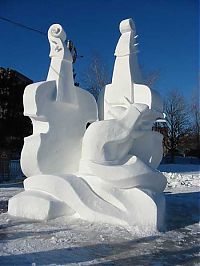 Art & Creativity: snow sculpture