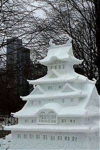 Art & Creativity: snow sculpture