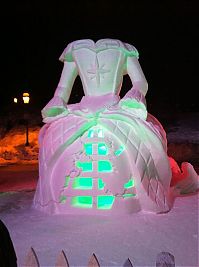 Art & Creativity: snow sculpture