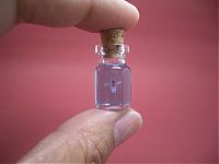 Art & Creativity: A Tiny World in a Bottle project by Akinobu Izumi