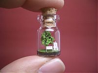 Art & Creativity: A Tiny World in a Bottle project by Akinobu Izumi