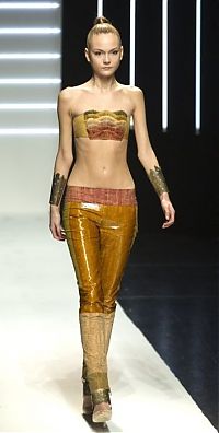 TopRq.com search results: Paris Fashion Week 2012, Paris, France