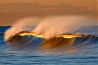 Art & Creativity: Wave and surfing photography by David Orias