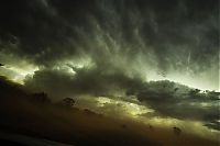 Art & Creativity: Storm photography by Nick Moir