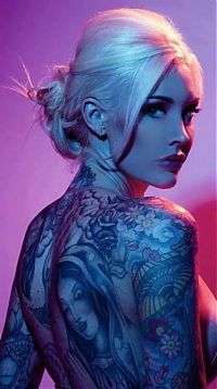 Art & Creativity: tattoo girl