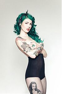 Art & Creativity: tattoo girl