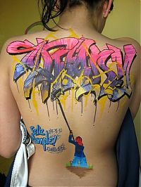 Art & Creativity: body art girl painting