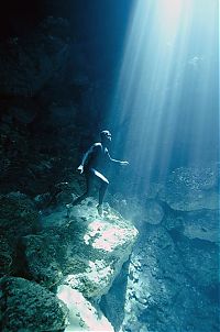 Art & Creativity: One Ocean One Breath freediving collaboration by Eusebio And Christina Saenz De Santamaria